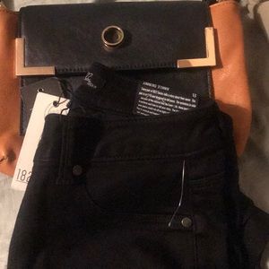 @ds_design here are the jeans, purse and ring